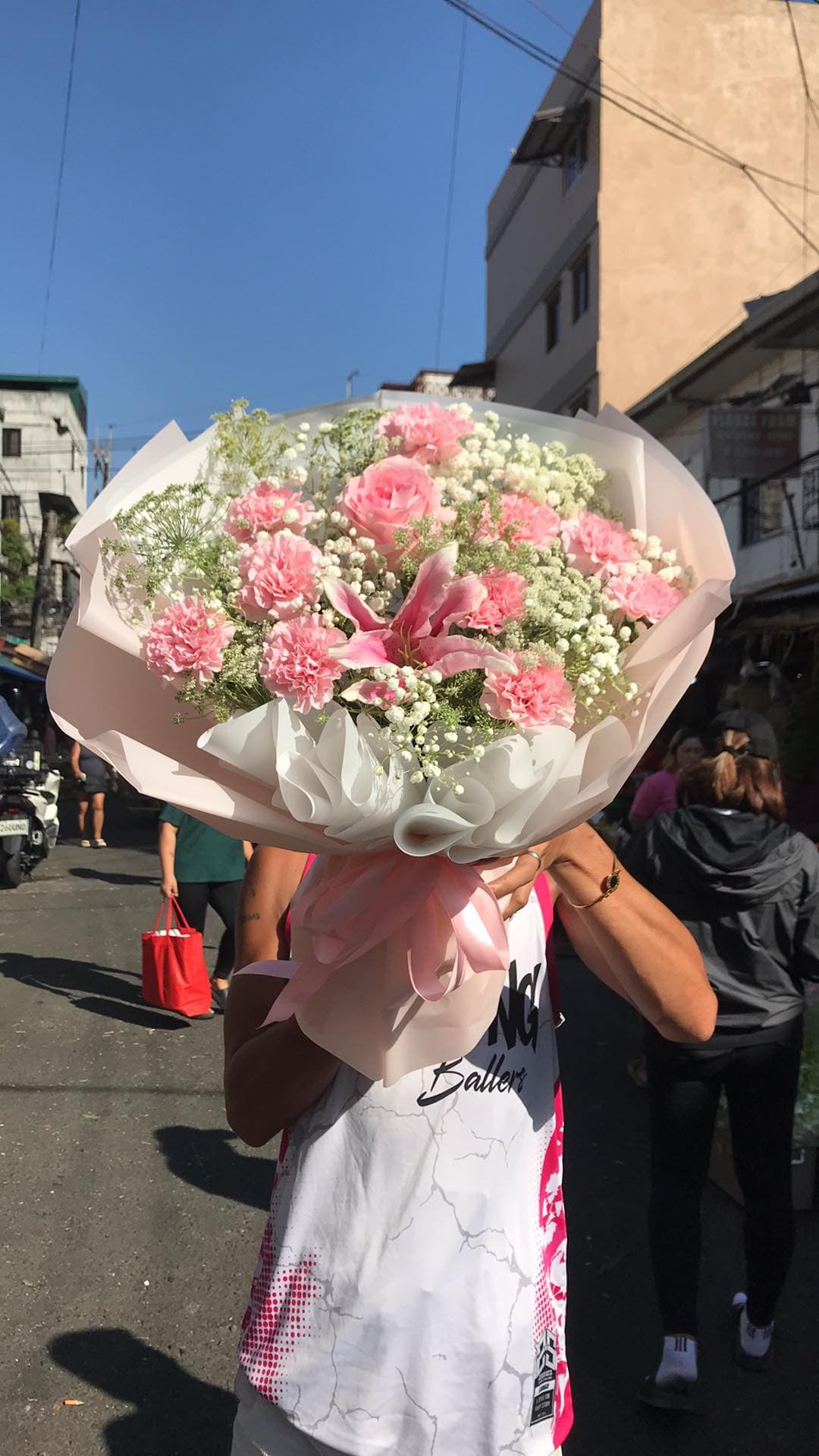 Custom bouquet — ₱2,499